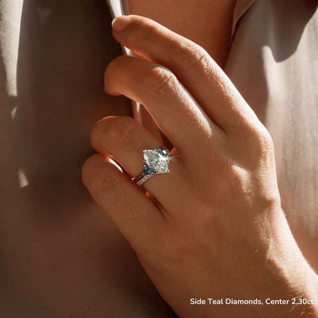 Manilla White Gold Trilogy Engagement Ring