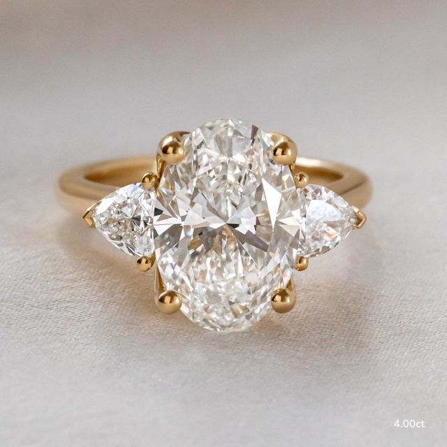 Yellow Gold Trillion Cut Diamond Flower Ring