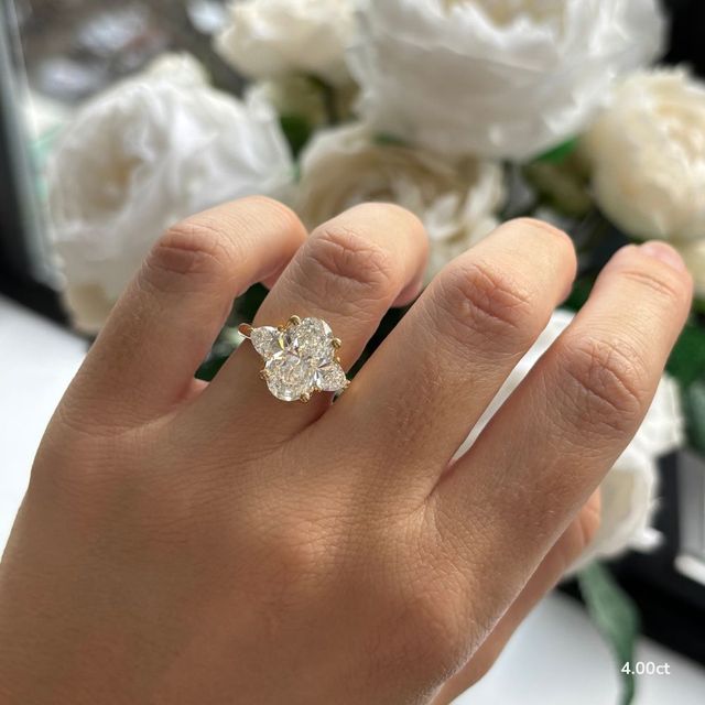 Yellow Gold Trillion Cut Diamond Flower Ring