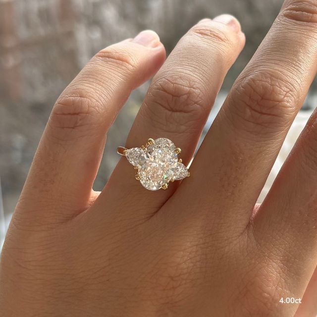 Yellow Gold Trillion Cut Diamond Flower Ring