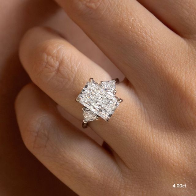 Manilla Platinum Trilogy Engagement Ring