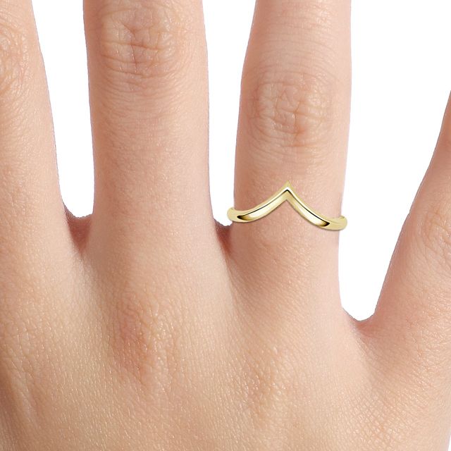 Chevron V-Shaped Yellow Gold Plain Wedding Ring