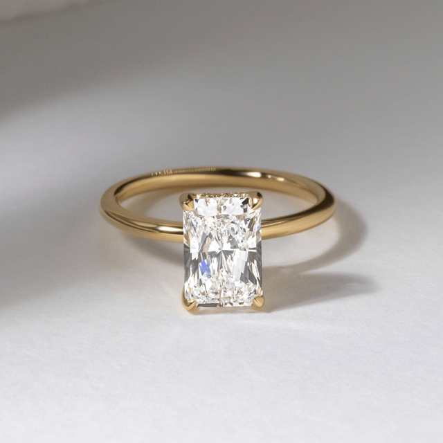 2 carat radiant cut diamond ring