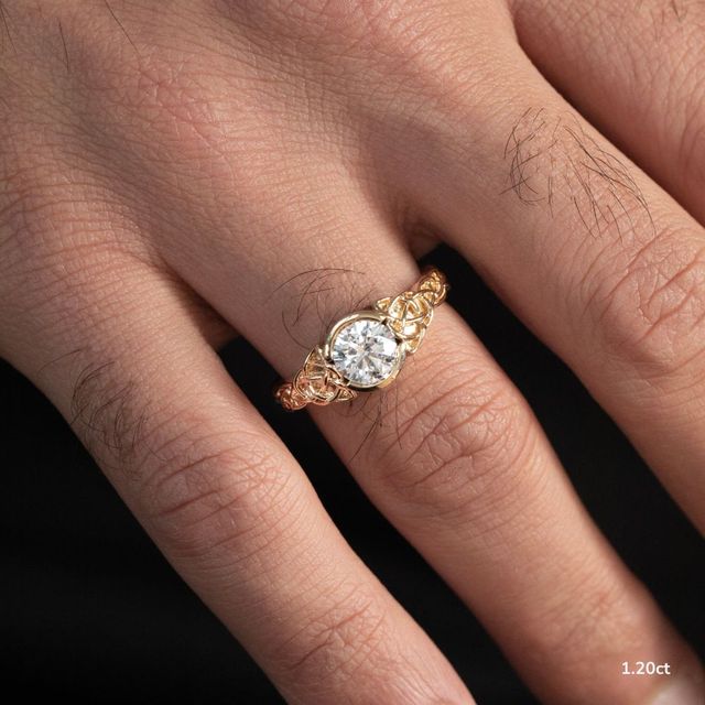 Béal Yellow Gold Men's Celtic Engagement Ring