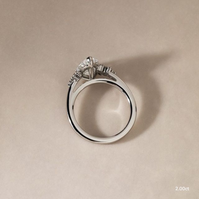 Sphinx White Gold Flower Engagement Ring