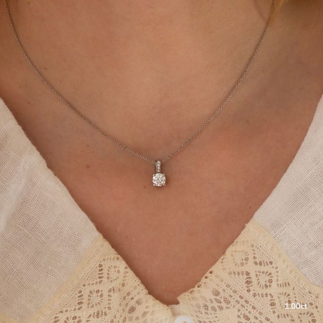 Lucis White Gold Hoop Pendant