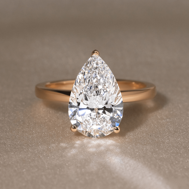 pear shaped diamond ring