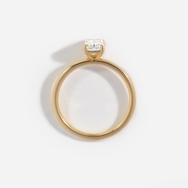 radiant solitaire ring gold