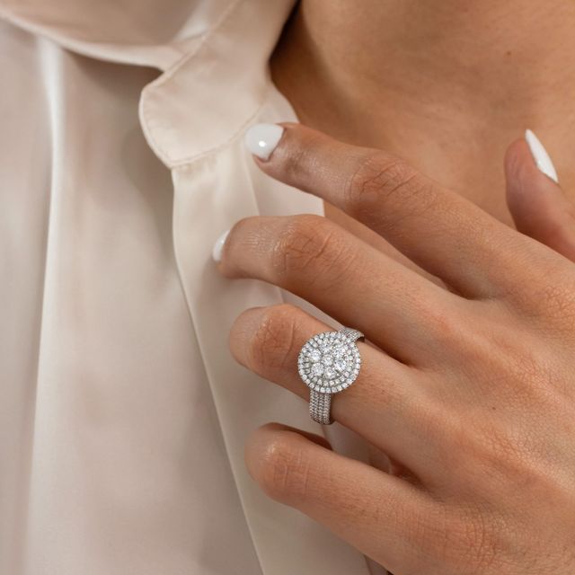 0.75 Ct Round Diamond Illusion Engagement Ring In White Gold