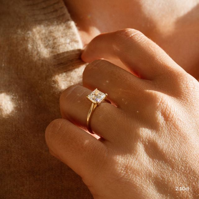 Jessie Tulip Yellow Gold Solitaire Engagement Ring