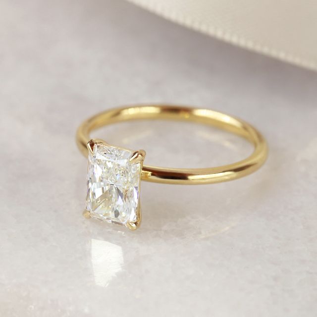 Una Yellow Gold Engagement Ring