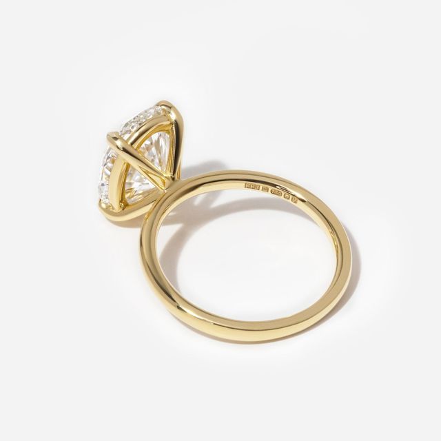 4 Carat Lab Grown Oval Cut Diamond Yellow Gold Una Solitaire Engagement Ring