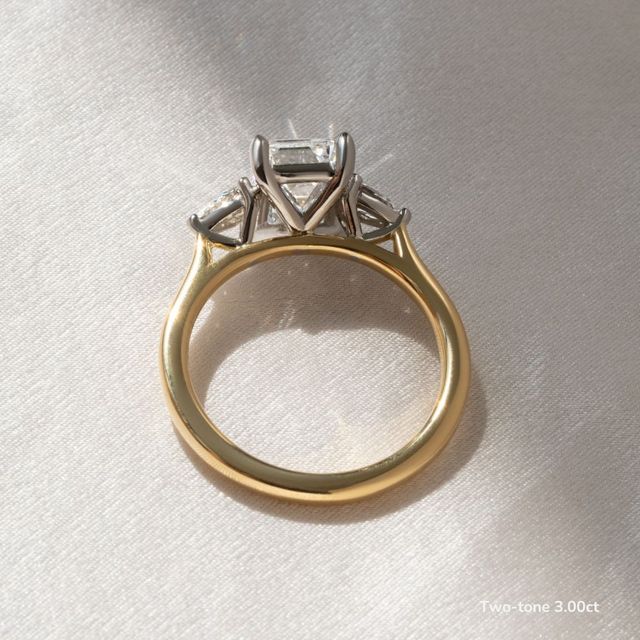 Amaya Yellow Gold Pear Shape Wedfit Trilogy Engagement Ring