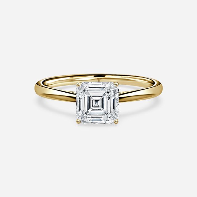 Jessie Solitaire Yellow Gold Pavé Band Bridal Set Engagement Ring