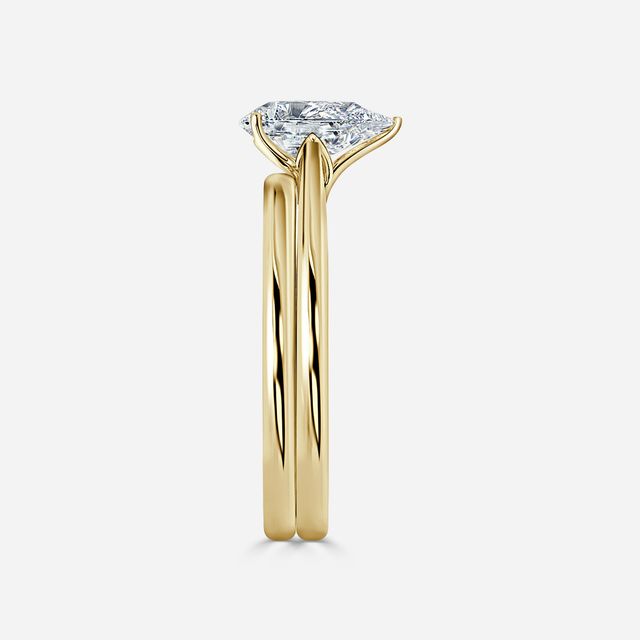 Jessie Solitaire Yellow Gold Plain Band Bridal Set Engagement Ring