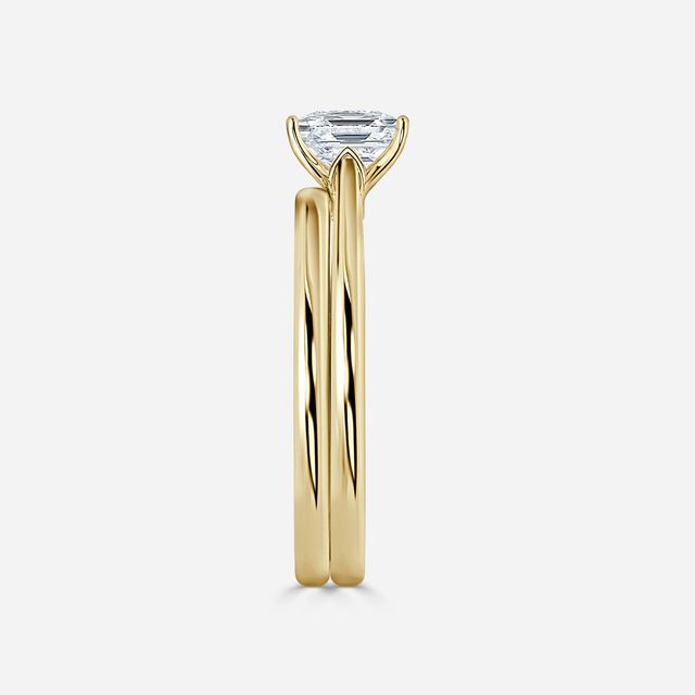 Jessie Solitaire Yellow Gold Plain Band Bridal Set Engagement Ring