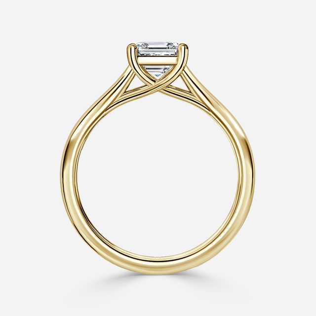 Sura Yellow Gold Twisted Solitaire Engagement Ring