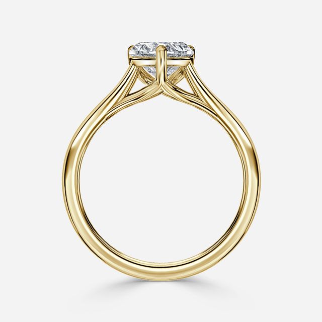 Sura Yellow Gold Twisted Solitaire Engagement Ring