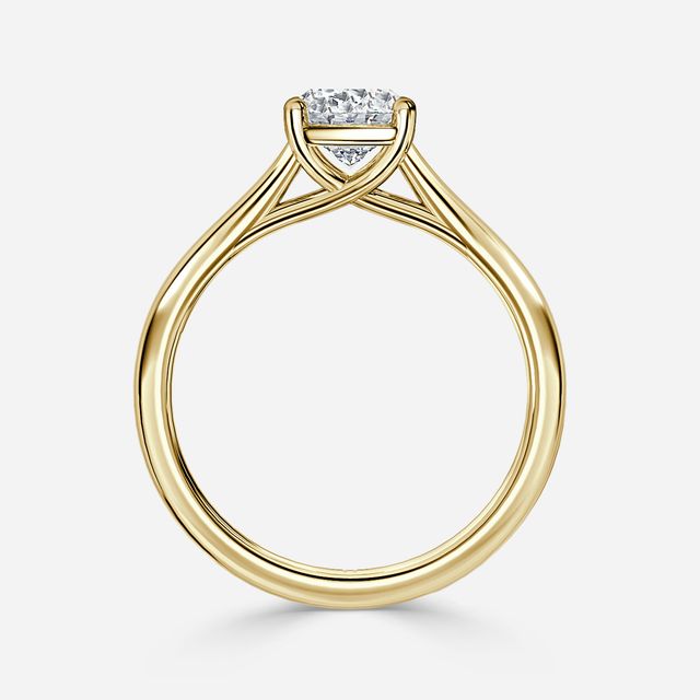 Sura Yellow Gold Twisted Solitaire Engagement Ring