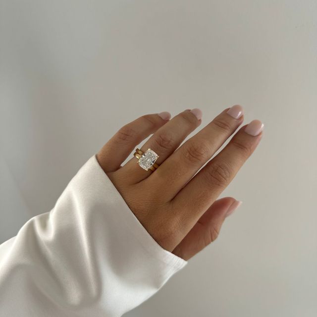 4.01ct Lab Diamond Elongated Cushion Engagement Ring in Yellow Gold Solitaire – Avery