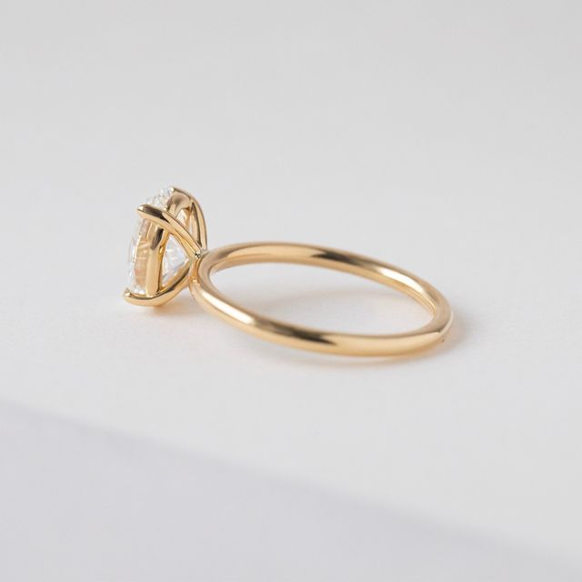 2.00ct Chelsea Yellow Gold Solitaire Engagement Ring Oval Lab Diamond