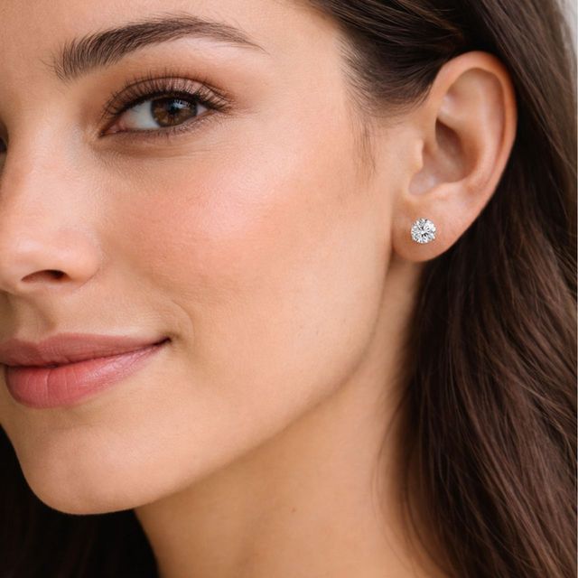 Claw Round Diamond Stud Earrings White Gold