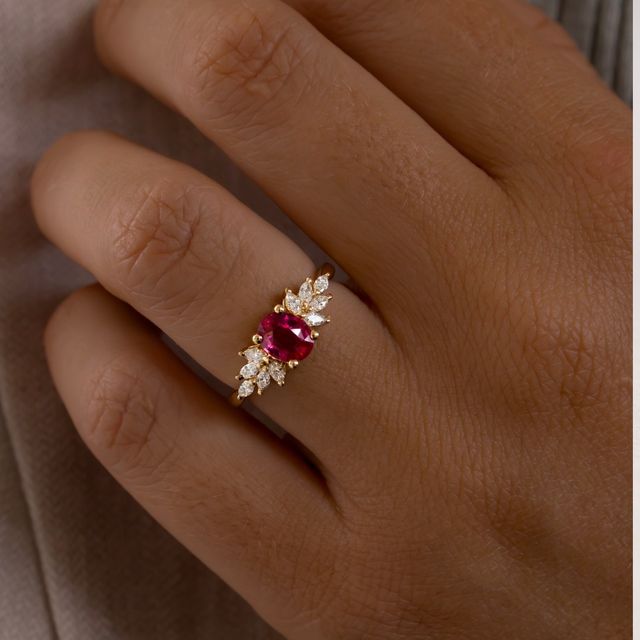 1 Carat Oval Ruby Diamond Trilogy Engagement Ring In Yellow Gold - Anastasia