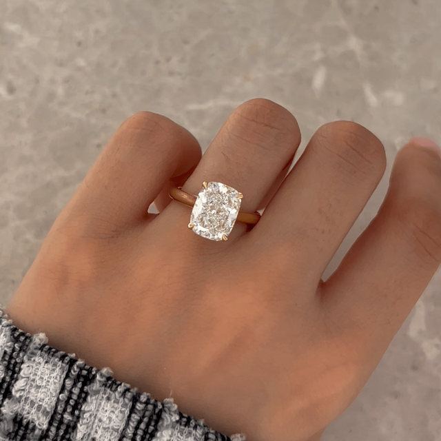 4 Carat Cushion Diamond Solitaire Engagement ring in 18k Yellow Gold - Avery