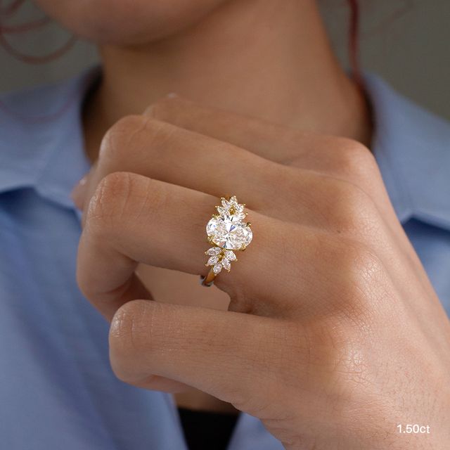 1.50 Carat Oval Cluster Ring In 18K Yellow Gold - Anastasia
