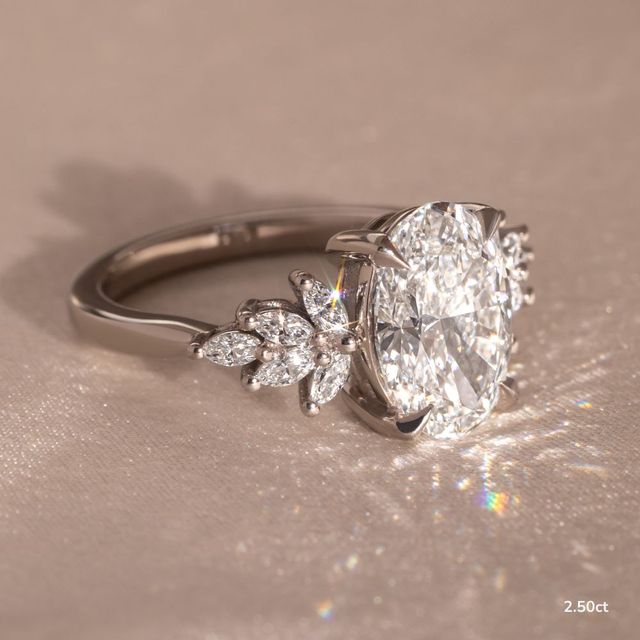 2.50 Carat Oval Cluster Ring In Platinum - Anastasia