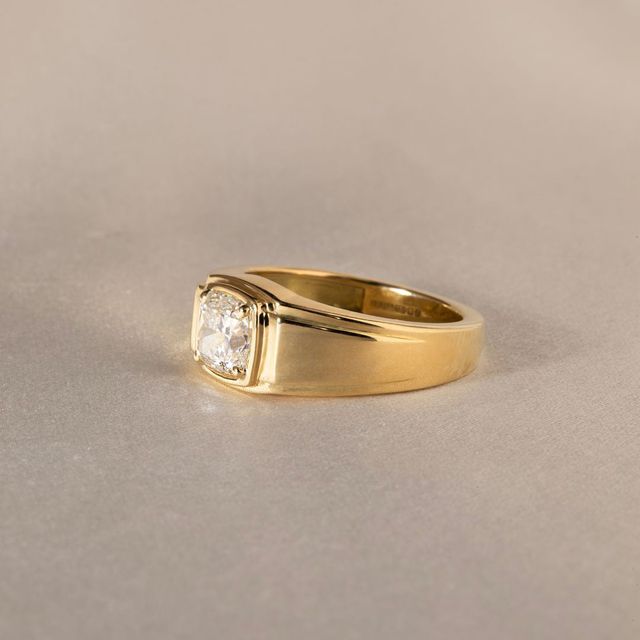1.51 Carat Lab Grown Cushion Men's Engagement Ring In Yellow Gold - Jayden