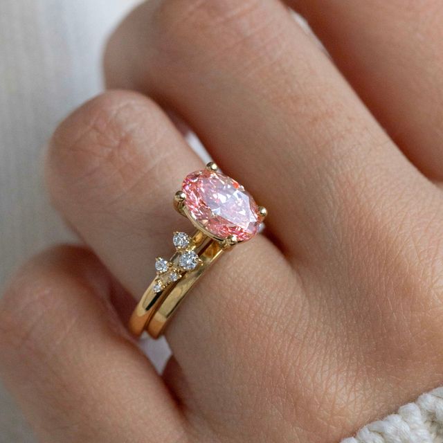2.10 Carat Oval Pink Lab-Grown Diamond Cluster Ring in Yellow Gold – Morning Star