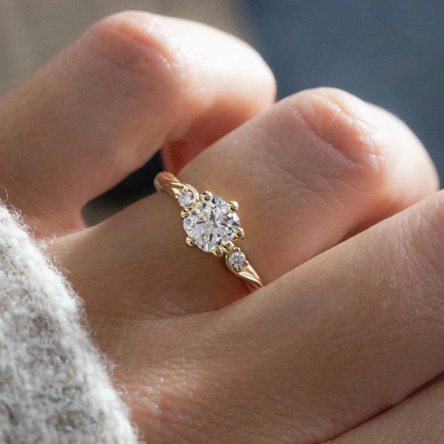 0.90 Carat Cushion Diamond Trilogy Ring In Yellow Gold - Alani