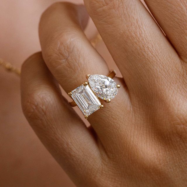 6 Carat Lab Grown Pear And Emerald Ring In Yellow Gold Ring- Toi Et Moi