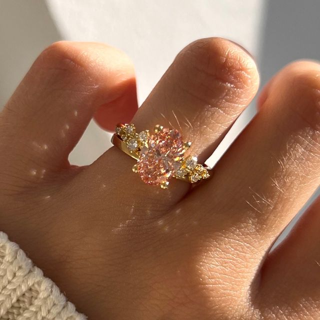 2.10 Carat Oval Pink Lab-Grown Diamond Cluster Ring in Yellow Gold – Morning Star