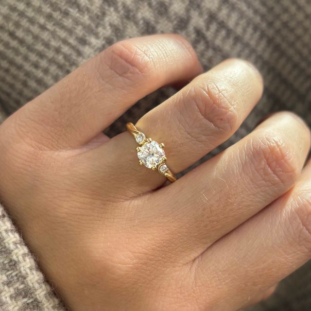 0.90 Carat Cushion Diamond Trilogy Ring In Yellow Gold - Alani