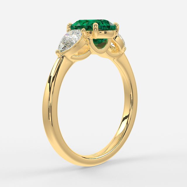 1 Carat Lab Grown Oval Emerald Ring In Yellow Gold - Vivian