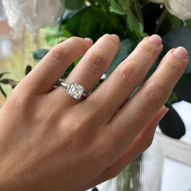 3.12 Carat Asscher Diamond Solitaire Ring In Platinum - Avian