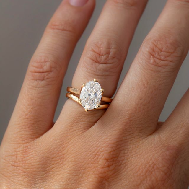 3 Carat Oval Solitaire In 18k Yellow Gold - Elswin