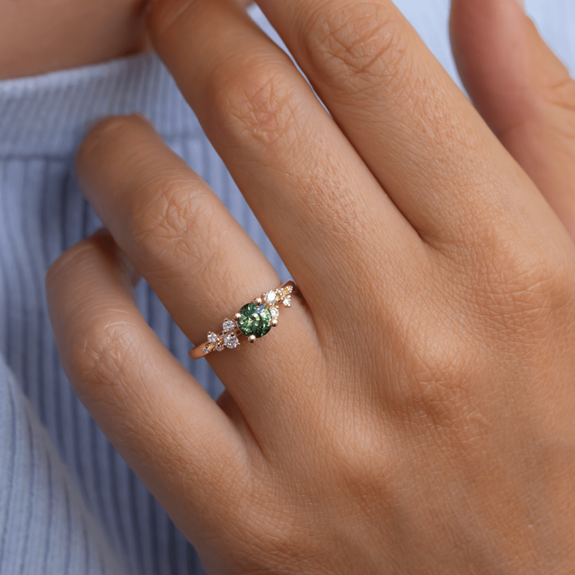 1.03 Carat Round Teal Sapphire Cluster Engagement Ring In Yellow Gold - Morning Star