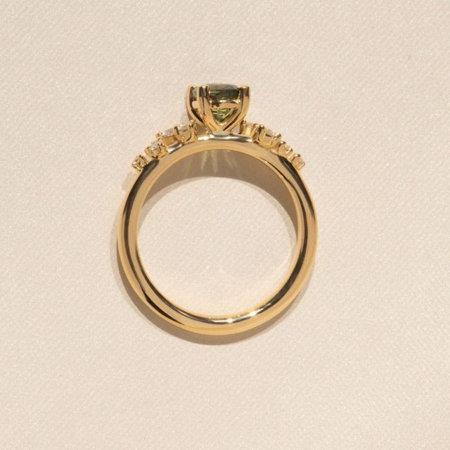 1.13 Carat Oval Teal Sapphire Cluster Engagement Ring In Yellow Gold - Morning Star