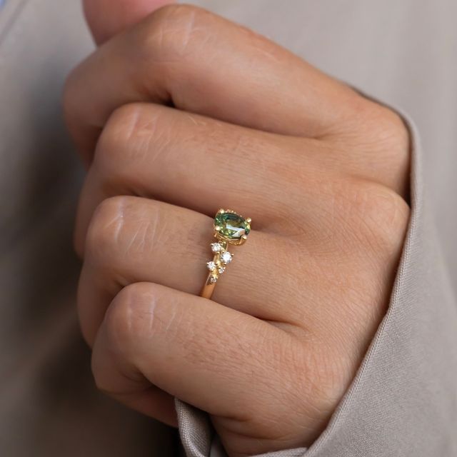 1.13 Carat Oval Teal Sapphire Cluster Engagement Ring In Yellow Gold - Morning Star