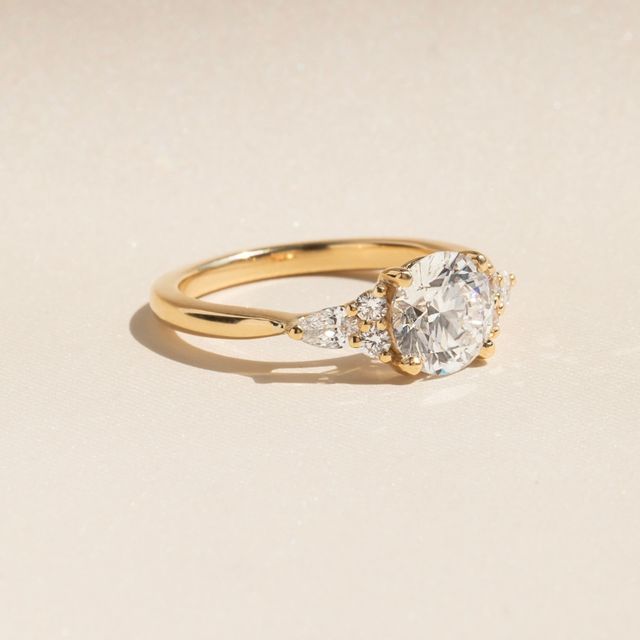 1.50 Carat Lab Grown Round Cluster Engagement Ring In Yellow Gold - Nanami