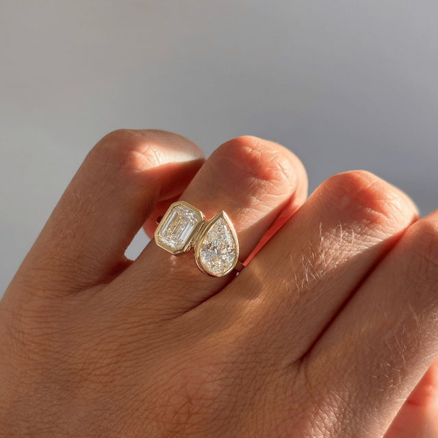 Toi Et Moi Lab Grown Emerald And Pear Diamond Engagement Ring In Yellow Gold
