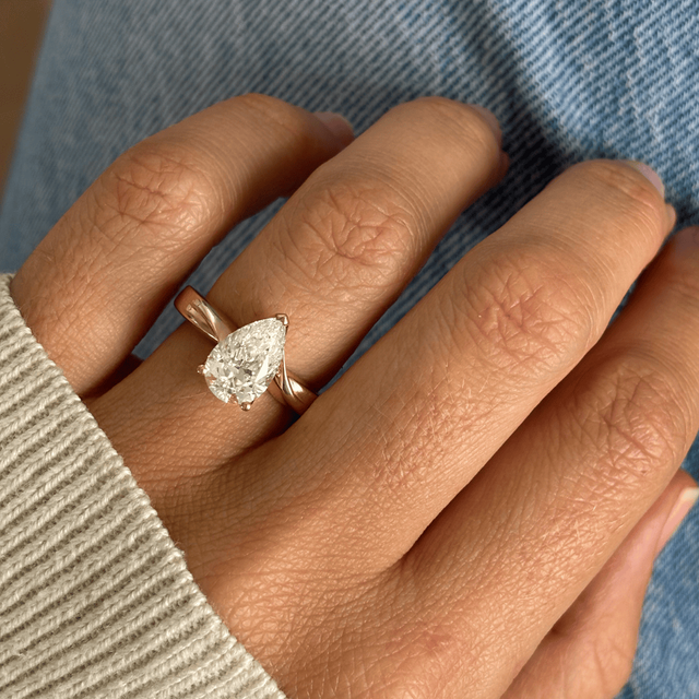 2.24 Carat Pear Diamond Solitaire Engagement Ring In Yellow Gold - Vri