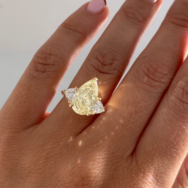5.17 Carat Lab Grown Pear Yellow Diamond Trilogy Ring In Yellow Gold - Manilla