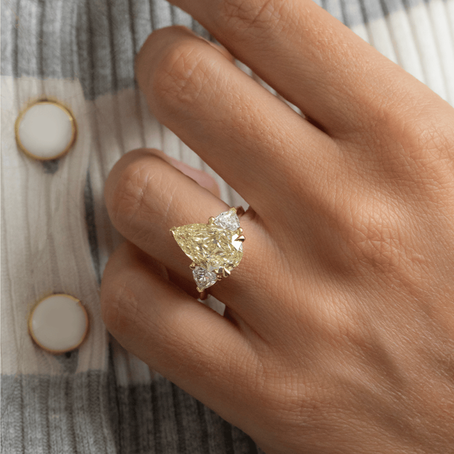 5.17 Carat Lab Grown Pear Yellow Diamond Trilogy Ring In Yellow Gold - Manilla