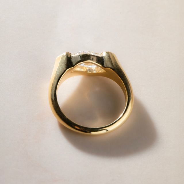 1.66 Carat Flame Cut Diamond Semi Bezel Engagement Ring In Yellow Gold - Novelty Flame
