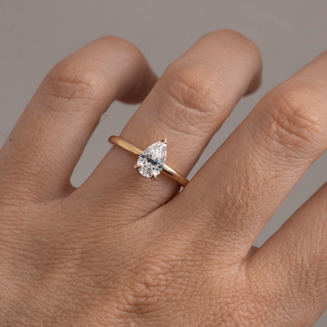 1.00 Carat Lab Grown Pear Diamond Solitaire Engagement Ring In Yellow Gold - Chelsea