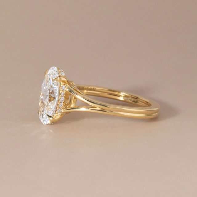 2.00 Carat Lab Grown Oval Diamond Split-Shoulder Bespoke Engagement Ring in Yellow Gold